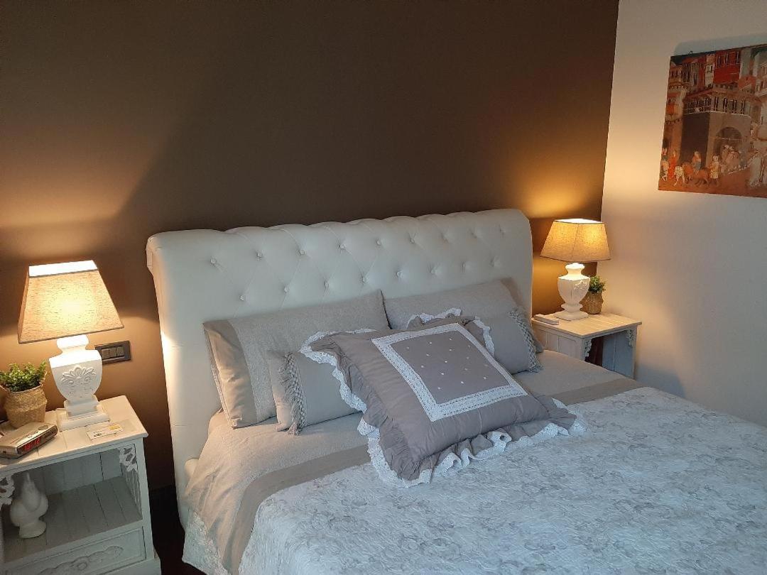 B&B Le Lanterne Casal Palocco Bagian luar foto