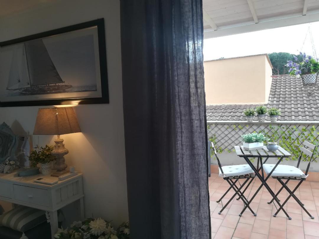 B&B Le Lanterne Casal Palocco Bagian luar foto